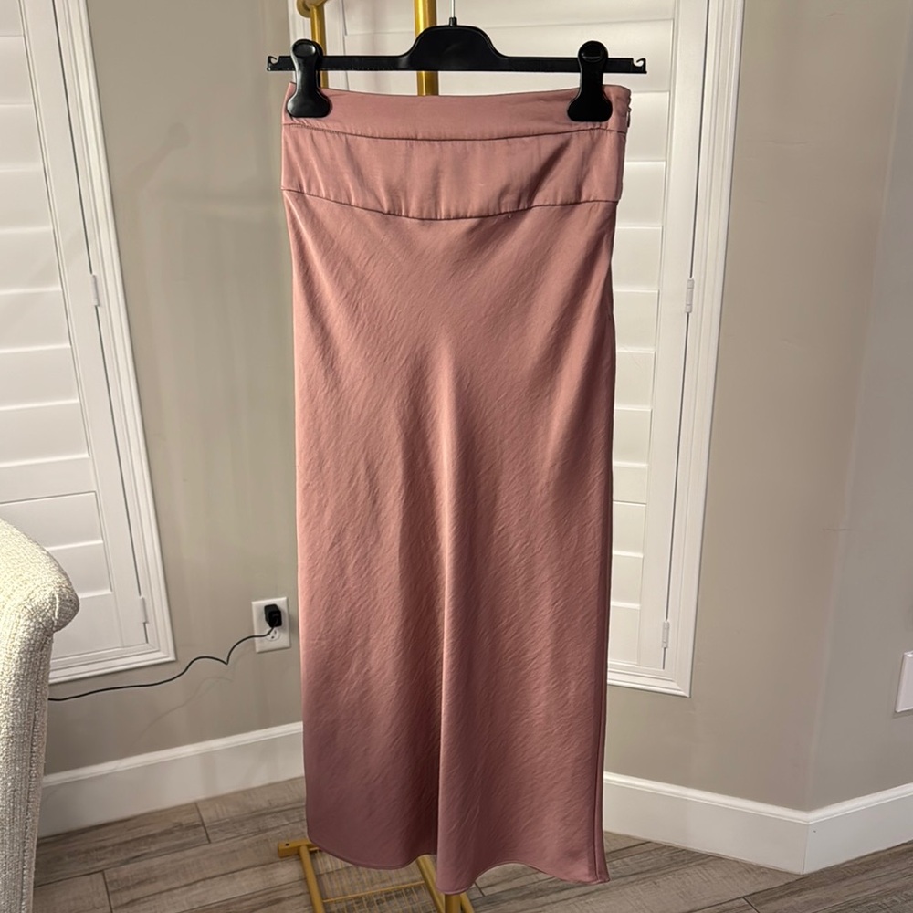 Elegant Pink Maxi Skirt